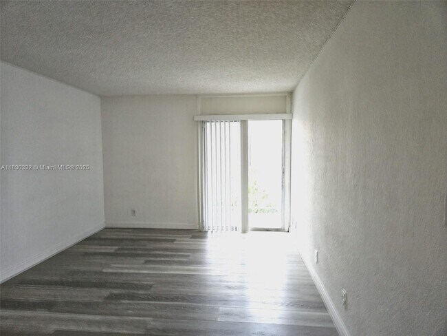 Building Photo - 4550 NW 9th St