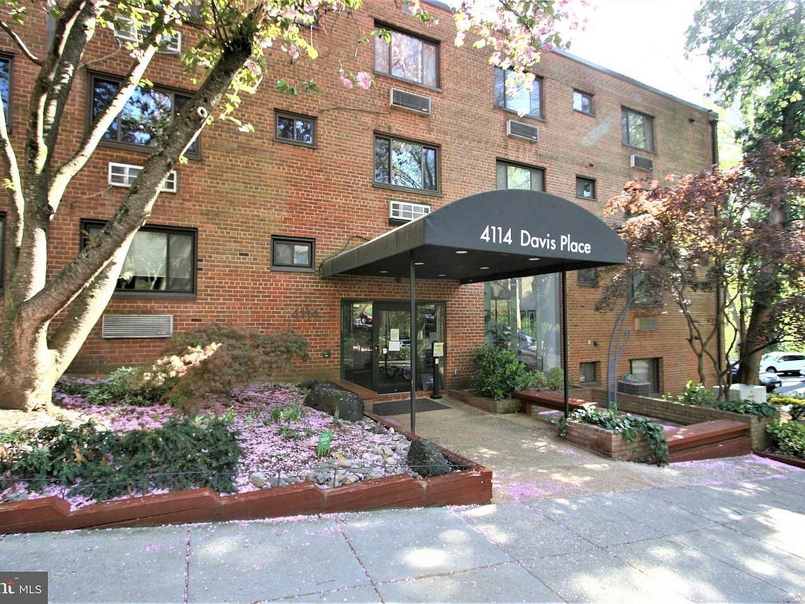 Building Photo - 4114 Davis Pl NW