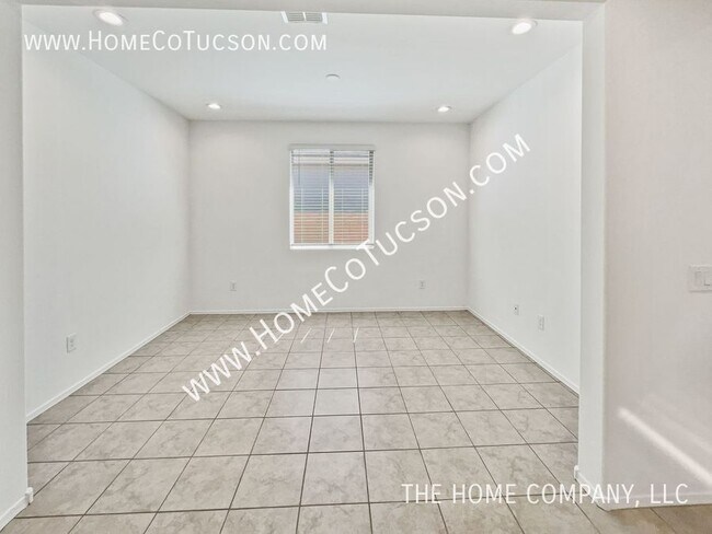 Building Photo - 35030 S Stargazer Ave