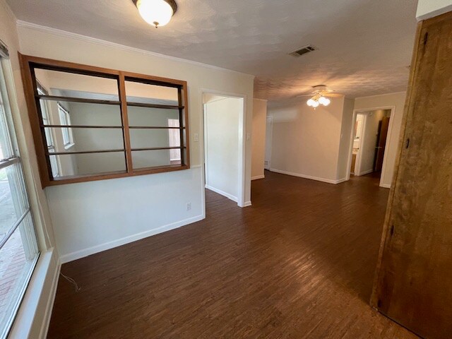 Building Photo - 434 Columbia Cir