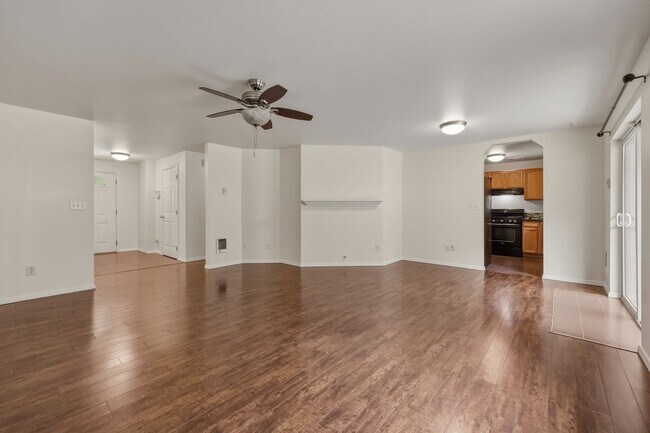 Building Photo - Beautifully Updated 3-Bedroom Rambler with Open Floor Plan & Private Fenced Yard