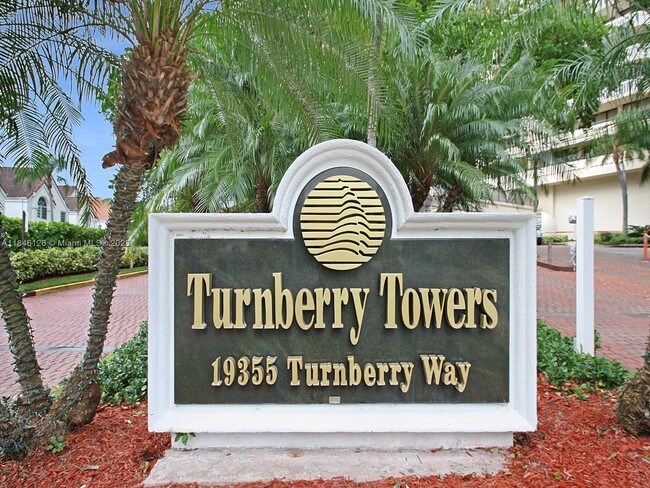Building Photo - 19355 Turnberry Way