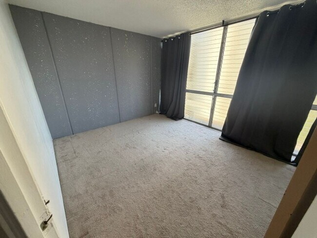 Building Photo - Beautiful Setting for this Two Bedroom, One Bath Unit Only Minutes Away from Wheeler AB and Schof...
