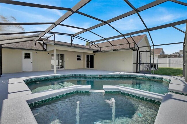 Building Photo - 112 Azalea Dr