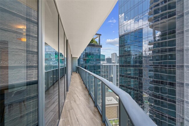 Building Photo - 801 S Miami Ave
