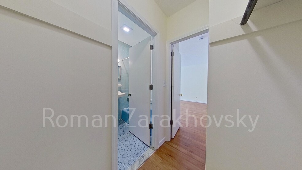 Building Photo - 2018 Commonwealth Ave