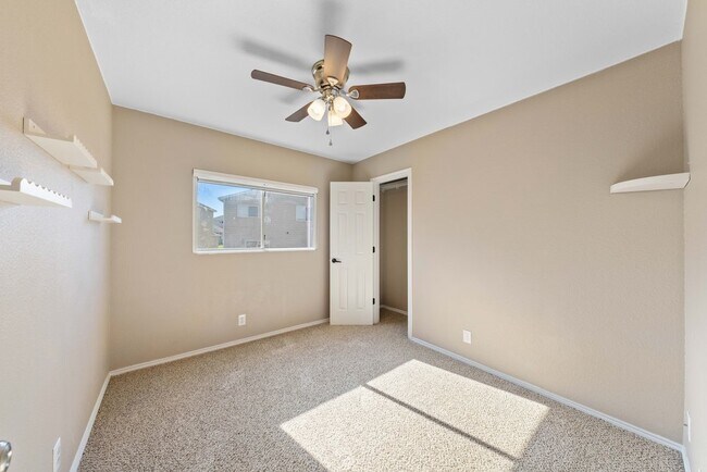 Building Photo - 219 Coriander Bend