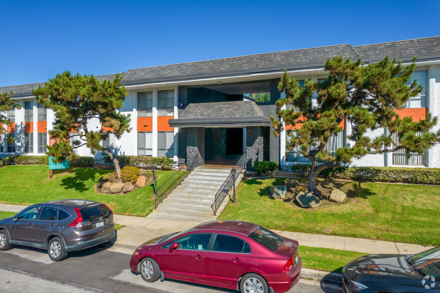 Entrance - Latitude Apartments at Mission Valley