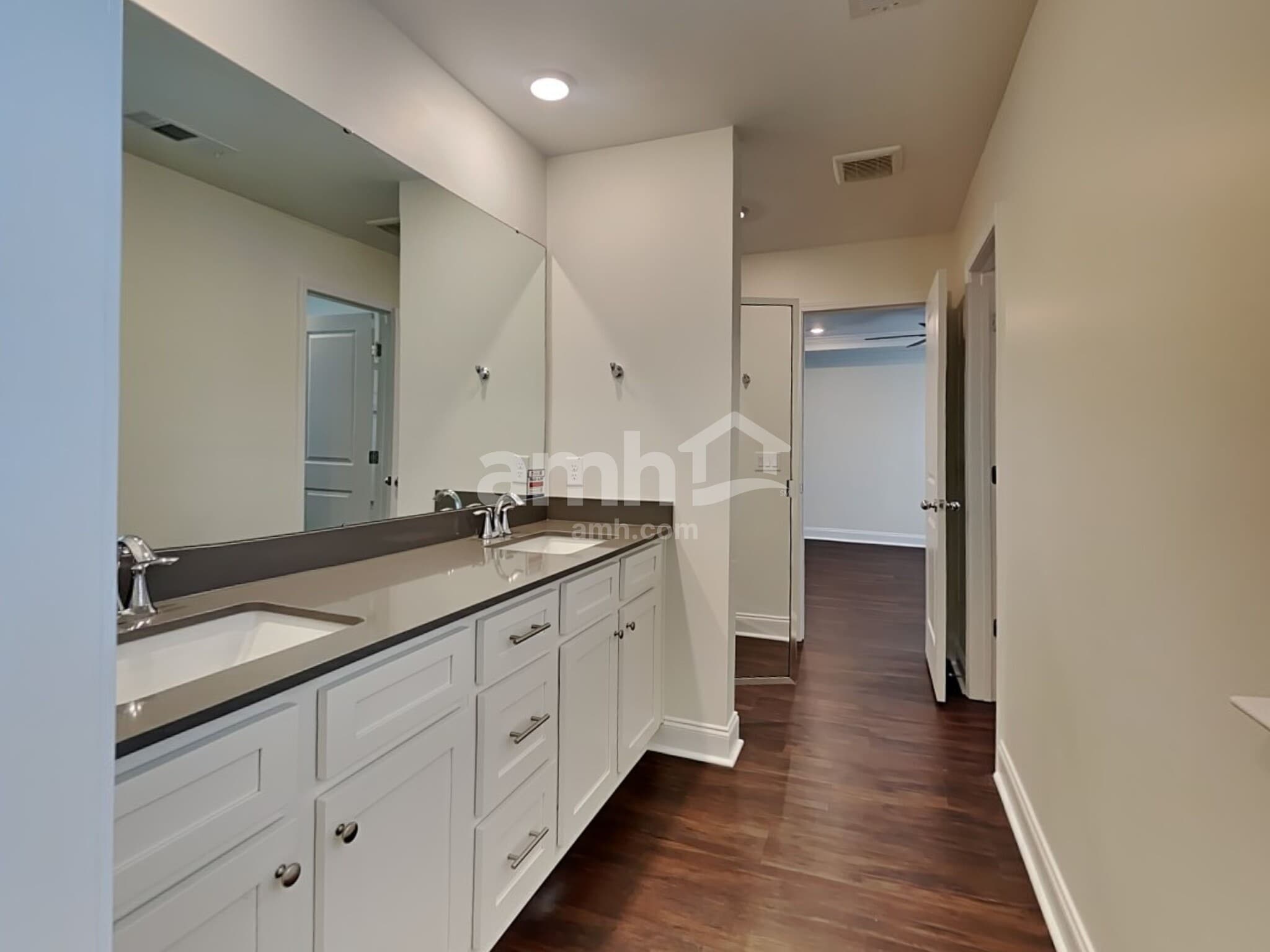 Building Photo - 509 Plumeria Ln