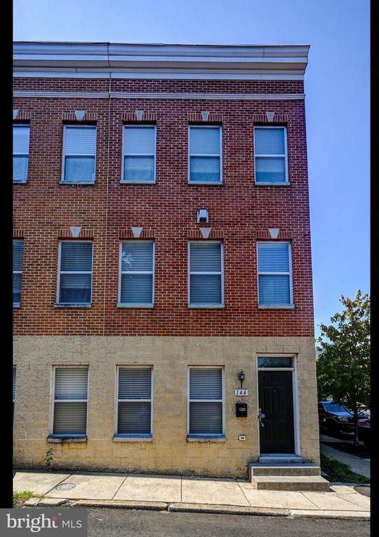 Building Photo - 144 N Duncan St