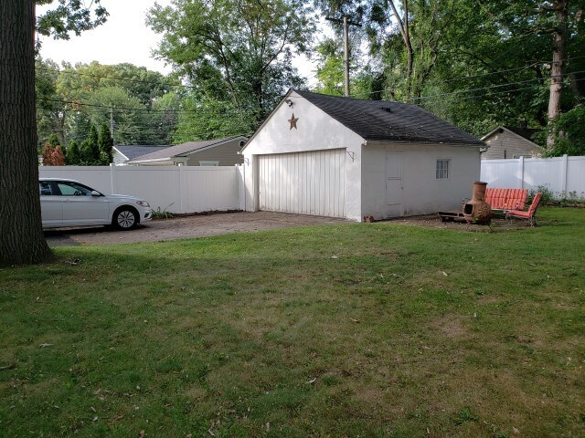 Building Photo - 1312 Wyandotte Ave