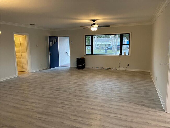 Building Photo - 727 27th Ave S