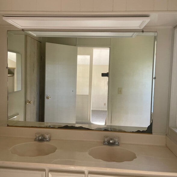 Building Photo - 8680 Feliz Creek Dr