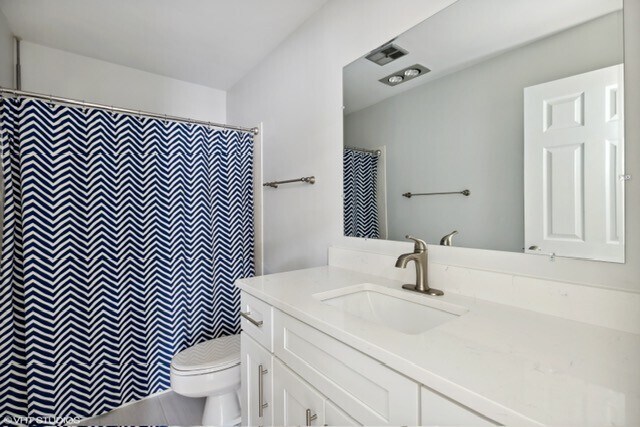 Building Photo - 47 W Stone Ave