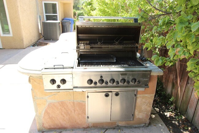 Building Photo - 15329 Bambi Ct