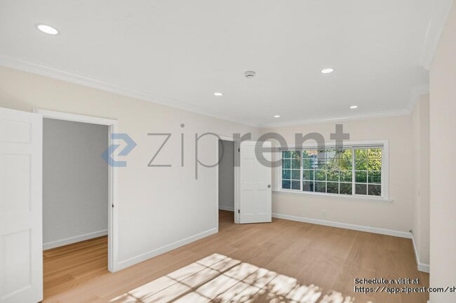 Building Photo - 14927 Jerries Dr