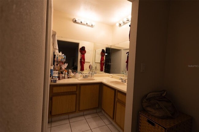 Building Photo - 4610 N Country Hills Ct