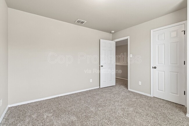 Building Photo - 11103 Belair Dr