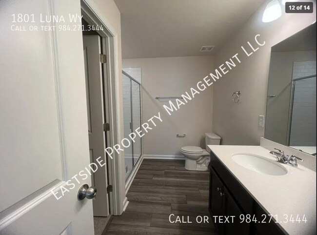 Building Photo - 1801 Luna Wy