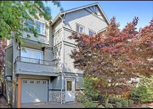 Building Photo - Stylish Craftsman-Flex Lease Term