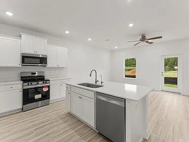 Building Photo - 56 Mamba Ln
