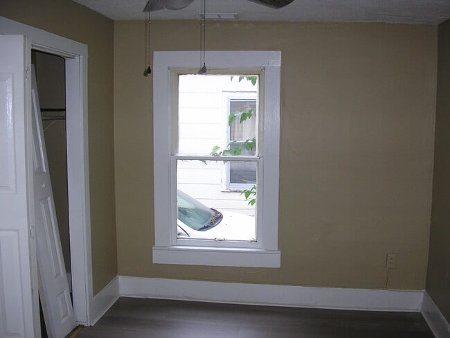 Building Photo - 1421 Stubbins St