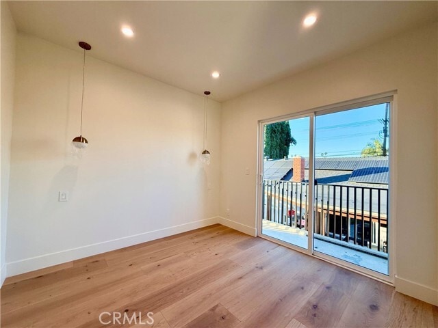 Building Photo - 22404 Vanowen St