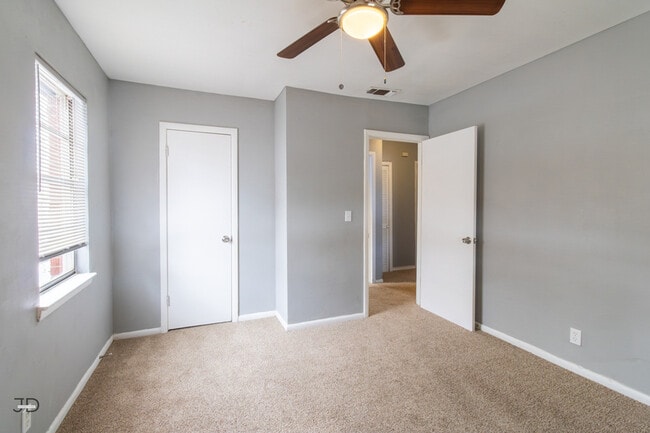 Building Photo - 1708 Cimarron Trail