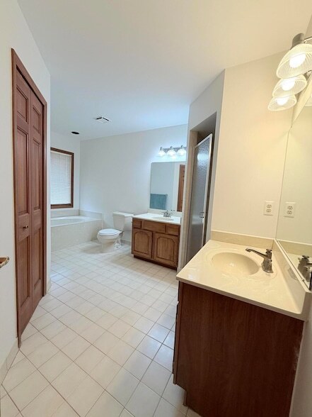 Building Photo - 43532 Scenic Ln