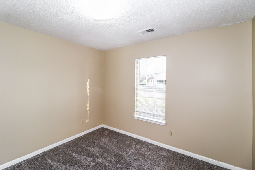 Building Photo - 7576 Baysweet Dr