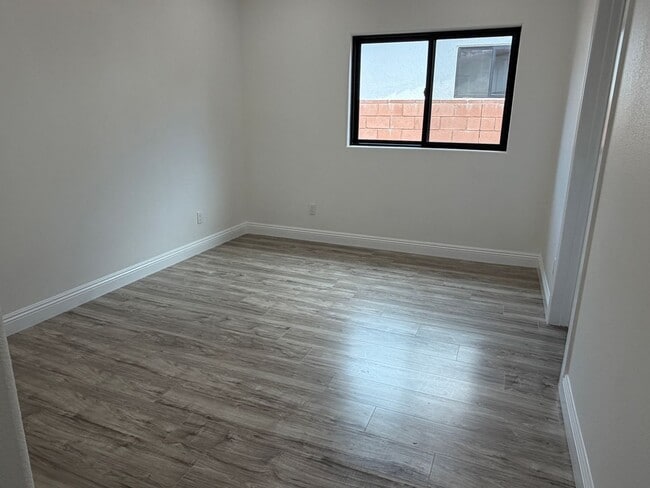 Building Photo - 4463 Gilchrist Dr