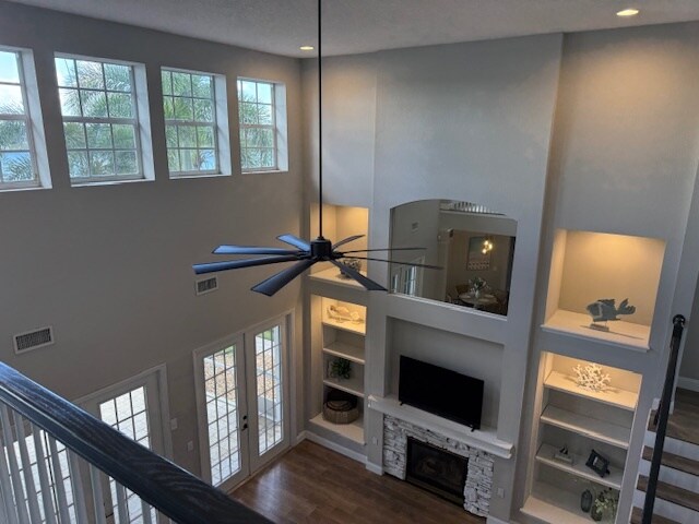 Building Photo - 5225 Brighton Shore Dr