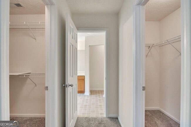 Building Photo - 2297 Baker Station Dr
