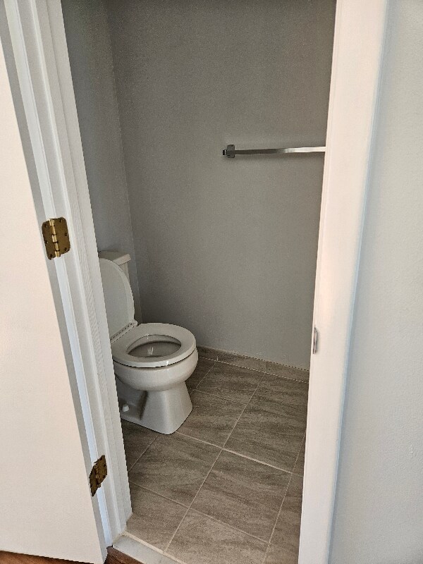 Building Photo - 3040 Winterberry Dr