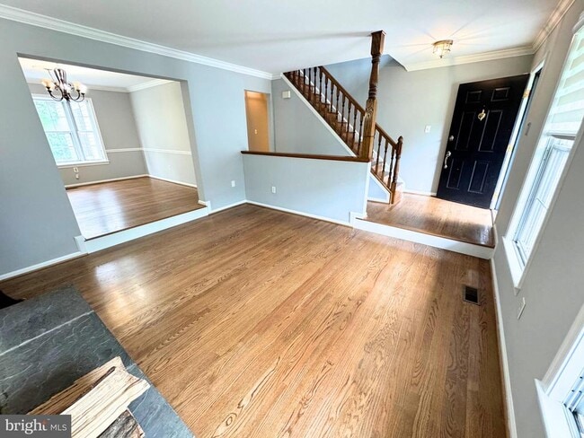Building Photo - 3063 Schubert Dr