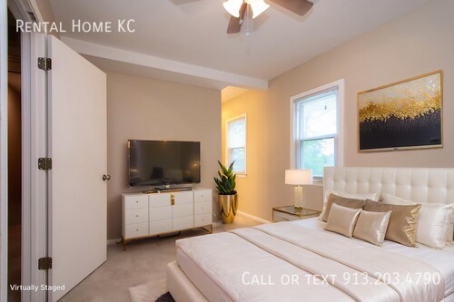 Building Photo - 5101 Hardy-