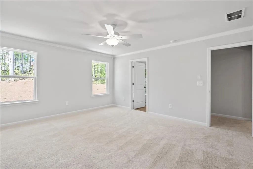 Building Photo - Room in House on Riverwood Dr