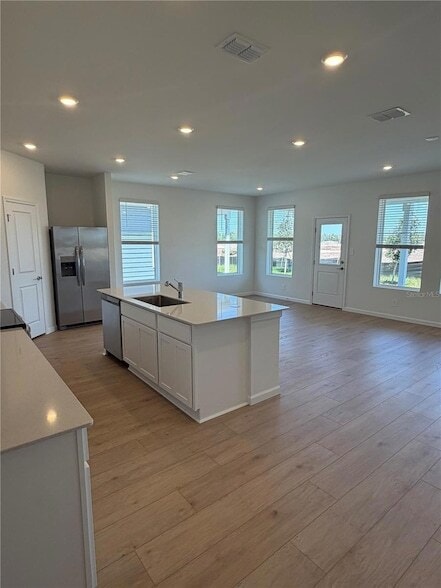 Building Photo - 4377 Vibernum Ave