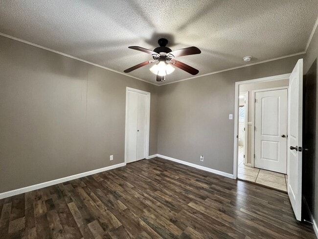 Building Photo - 895 Marion Anderson Rd