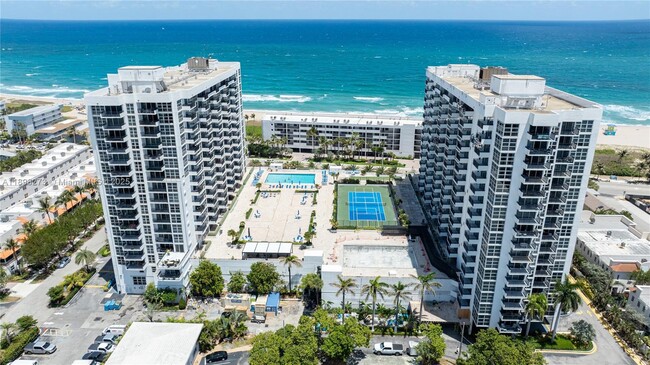 Primary Photo - 525 N Ocean Blvd