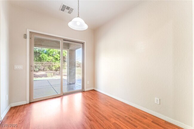 Building Photo - 3936 Beisner St