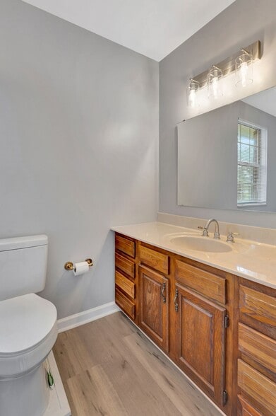 Building Photo - 3401 Shakertown Rd