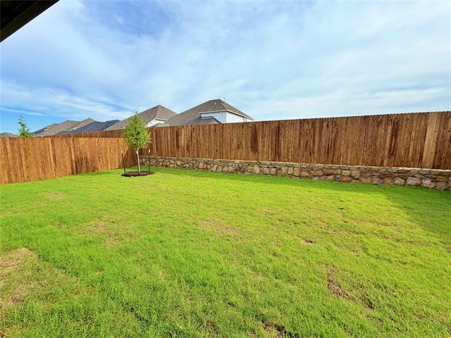 Building Photo - 2203 Heatwave Ln