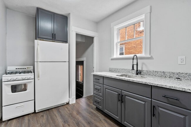 Building Photo - 3407 Gass Ave