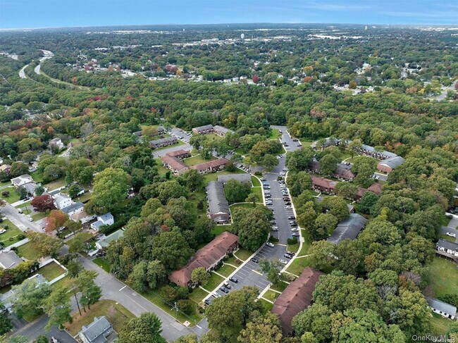 Building Photo - 175 Newbrook Ln