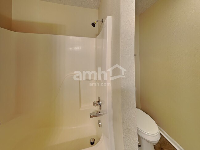 Building Photo - 10221 Blue Sky Dr