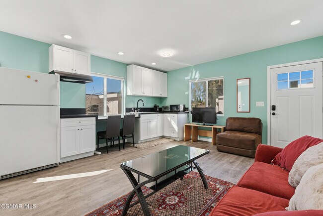 Building Photo - 263 McKnight Rd