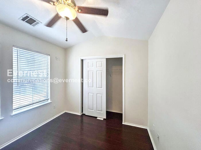 Building Photo - 317 Strawn