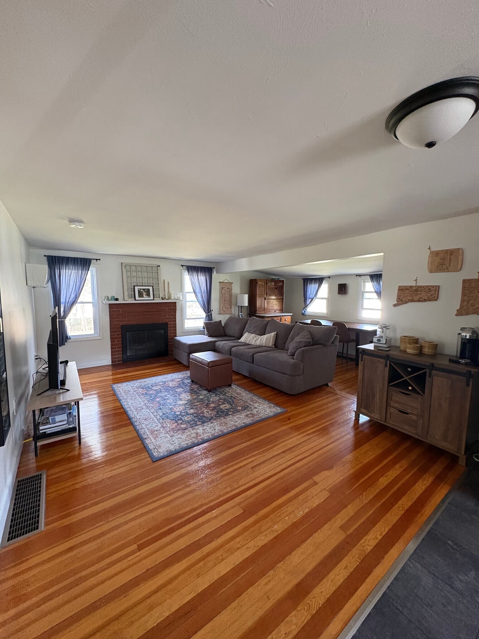 Building Photo - 8 Carter Rd