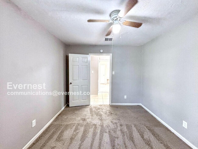 Building Photo - 14419 Roundstone Ln